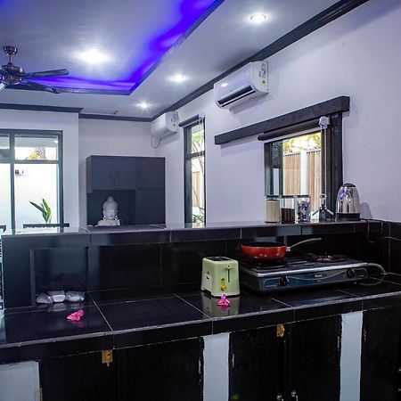 Sanctum Dive Villa With Private Pool กีลีตราวางัน ภายนอก รูปภาพ