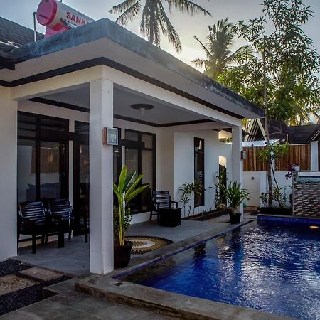 Sanctum Dive Villa With Private Pool กีลีตราวางัน ภายนอก รูปภาพ