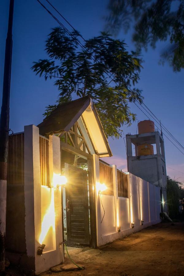 Sanctum Dive Villa With Private Pool กีลีตราวางัน ภายนอก รูปภาพ