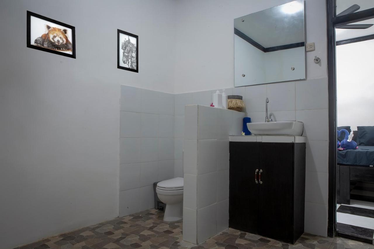 Sanctum Dive Villa With Private Pool กีลีตราวางัน ภายนอก รูปภาพ
